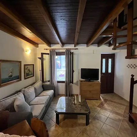 Argi's House Daire İskados