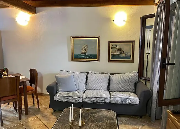 Argi's House Apartament Skiathos