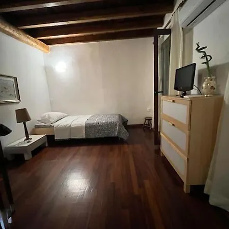 アパート Argi's House